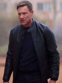 Aaron Eckhart Black Jacket